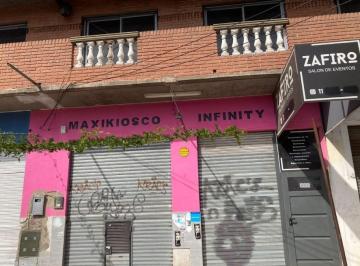 Local comercial de 12 ambientes, Almirante Brown · Venta en Block Financiado