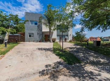 Casa · 250m² · 6 Ambientes · 2 Cocheras · Casa en Venta en El Canton Norte con Cuatro Dorm. Al Agua - Maroto Propiedades