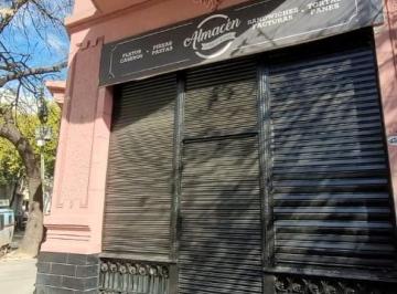 Local comercial · 200m² · Excelente Local en Planta Calle Ideal Fiestas Infantiles, Ba