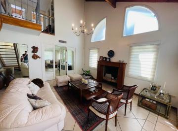 Casa de 5 ambientes, Esteban Echeverría · Saint Thomas Sur