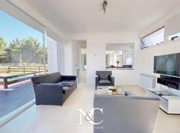 Casa · 155m² · 4 Ambientes · Casa en Venta Costa Esmerada Al Golf