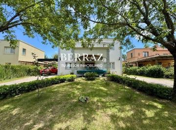 Casa · 270m² · 5 Ambientes · 2 Cocheras · Casa Venta 3 Dorm. San Isidro Labrador Lote de 850 m² Villanueva Tigre