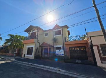 Casa · 141m² · 5 Ambientes · 2 Cocheras · Casa en San Antonio de Padua