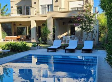 Casa · 290m² · 5 Ambientes · 1 Cochera · Casa Chalet en Alquiler en Santa Barbara, Tigre, G. B. a. Zona Norte