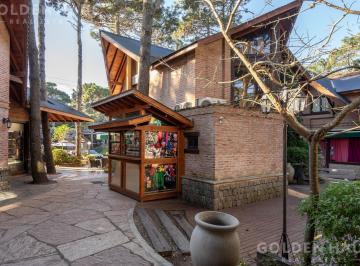 Local comercial · 1 Ambiente · Tienda Gazebo en Av 2 y Las Camelias, Costa del Este