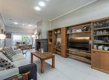 Casa · 280m² · 5 Ambientes · 2 Cocheras · Casa en Venta, Dos Plantas, Parque, Quincho, Pileta Terraza, 2 Cocheras 4 Dorm., 3 Baños