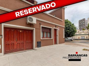 Casa · 168m² · 5 Ambientes · 1 Cochera · Casa de 5 Ambientes C/ Garaje• V. Pueyrredon• Gavilan 3900