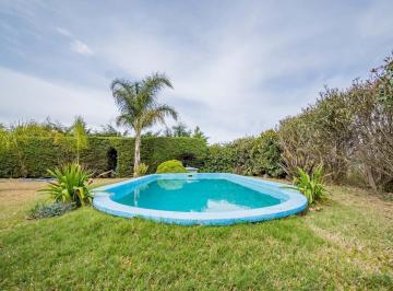 Casa · 125m² · 5 Ambientes · 2 Cocheras · Venta - Casa - 3 Dorm. - Funes Town, Funes