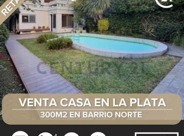 Casa · 296m² · 7 Ambientes · 2 Cocheras · Casa en Venta en La Plata