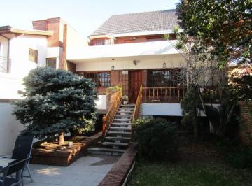 Casa · 500m² · 7 Ambientes · 3 Cocheras · Mariano Moreno 6000 Wilde Casa Importante Apta Crédito