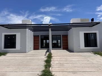 PH · 100m² · 3 Ambientes · 2 Cocheras · Ventas Duplex en Colinas de Manantiales. en Una Planta
