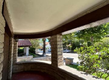 Casa · 180m² · 6 Ambientes · 2 Cocheras · Casa 6 Ambientes Zona Güemes