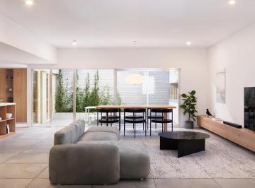 Casa · 144m² · 5 Ambientes · Casa de Pasillo Única en Venta Lourdes, Rosario 3 Dorm. con Patio y Pileta