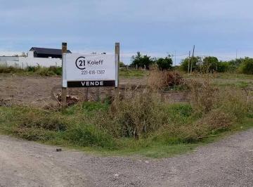Terreno · 338m² · Lotes en Villa Castels