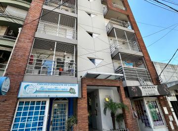 Departamento de 2 ambientes, Lanús · Departamento 2 Ambientes Al Frente en Alquiler