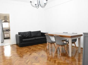 Departamento · 80m² · 3 Ambientes · Amplio Departamento de 3 Ambientes con Balcón Av Rivadavia