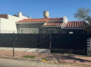 Foto · Casa en Venta de 3 Dorm. Villa Cabrera Para Renta