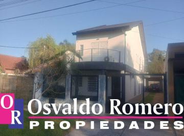 Casa · 180m² · 5 Ambientes · 1 Cochera · Casa en Calle 25