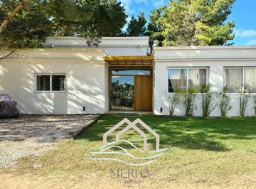 Casa · 160m² · 4 Ambientes · Casa en Costa Esmeralda