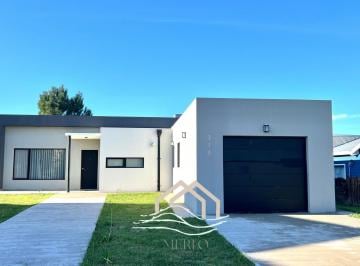 Casa · 175m² · 5 Ambientes · 1 Cochera · Casa en Senderos III