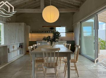Casa · 160m² · 5 Ambientes · Casa en Costa Esmeralda