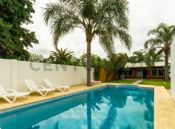 Casa · 149m² · 3 Ambientes · 1 Cochera · Venta Casa de 2 Dorm. con Pileta en Soldini