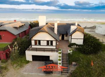 Casa · 270m² · 6 Ambientes · 2 Cocheras · Casa en Venta, 6 Ambientes, Zona Norte Playa, Pinamar
