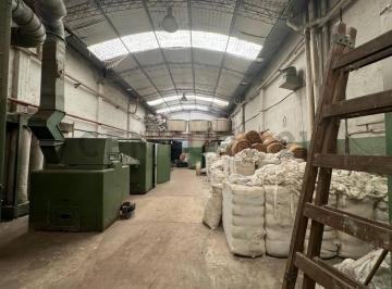 Bodega-Galpón · 1191m² · Venta Galpon Comercial Villa Lugano