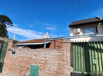 Casa · 150m² · 5 Ambientes · 1 Cochera · Casa de 3 Amb y Otra de 3amb en Dos Plantas Ideal 2 Familias