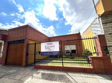 Casa · 150m² · 6 Ambientes · 1 Cochera · Casa en Venta 6 Ambientes Multifamiliar