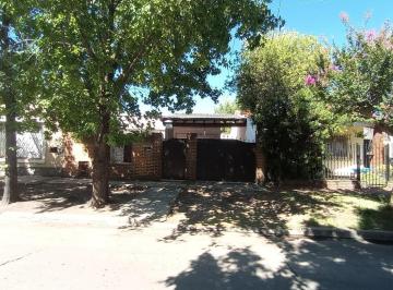 Casa · 167m² · 3 Ambientes · 1 Cochera · Casa en Venta en Ituzaingo