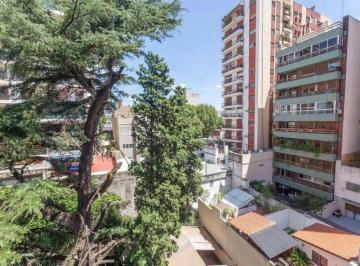 Departamento de 4 ambientes, Flores · Venta! Amplio Piso de 4 Ambientes con Dependencia Vista Al Frente (Flores)