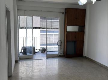Departamento · 68m² · 3 Ambientes · Departamento Dos Dorm. en Venta en Colon Esq. General Paz