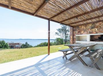 Foto1 · Apartamento de un Dormitorio con Parrillero y Jardin en Venta y Alquiler, Punta Ballena
