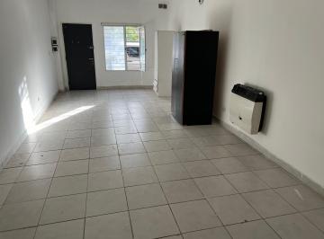 Departamento de 2 ambientes, Neuquén · Particular Alquila Monoambiente Céntrico