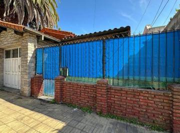 Casa · 157m² · 5 Ambientes · 1 Cochera · Casa en Venta de 5 Ambientes con Cochera en Bernal Este