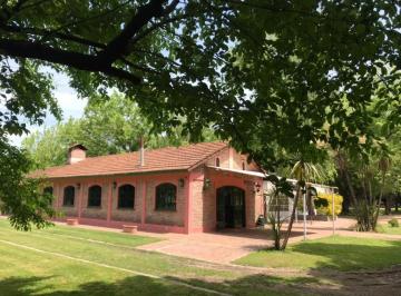 Quinta vacacional · 420m² · 7 Ambientes · Venta Quinta en Moreno