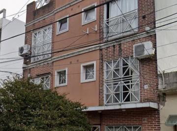 Departamento de 2 ambientes, Morón · En Venta - Departamento 2 Amb Coch en Haedo Ayacucho Al 700