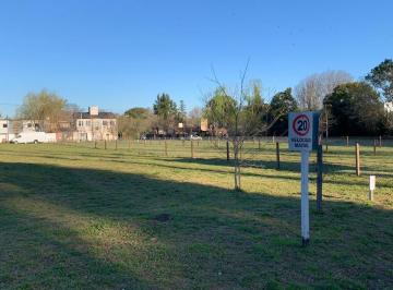 Terreno · 470m² · Terreno en Venta en Barrio Parque Peró