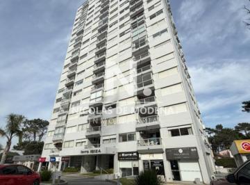Foto1 · Apartamento en Roosevelt, 2 Dorm. con Servicios en Venta