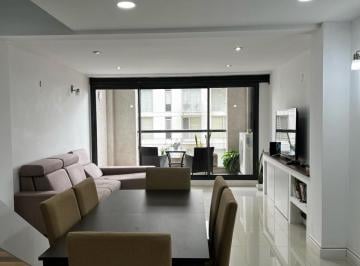 Departamento · 95m² · 4 Ambientes · 1 Cochera · Duplex en Forum a La Venta.