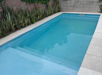 Casa de 4 ambientes, Córdoba · Se Alquila Hermosa Casa en Marques de Sobremonte / Pileta