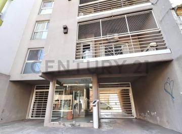 Departamento · 40m² · 2 Ambientes · 2 Cocheras · Departamento en Venta