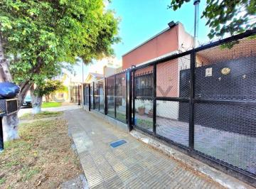 Casa · 130m² · 4 Ambientes · Venta Villa Martelli Casa 4 Ambientes con Cochera y Jardín