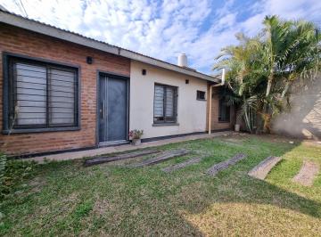 Casa · 90m² · 3 Dormitorios · 1 Cochera · La Gran Esquina de Falcón, Zona Norte!