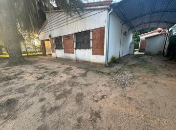 Quinta vacacional · 139m² · 2 Dormitorios · 2 Cocheras · Se Vende Casa Quinta en Arroyo Leyes Km 22!