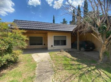 Casa · 95m² · 2 Ambientes · 2 Cocheras · Casa en Villa Buide 95 m²