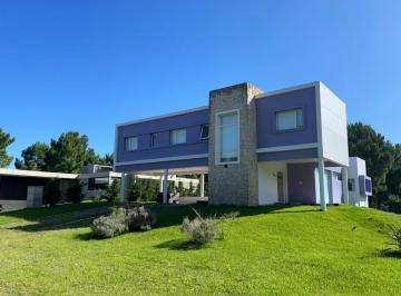 Casa de 4 ambientes, Costa Esmeralda · Casa en Isla de Golf 2