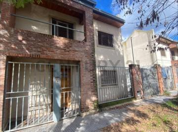 Departamento · 80m² · 3 Ambientes · 1 Cochera · Venta Duplex Dos Dormis con Cochera en 530 y 133 Apto Banco