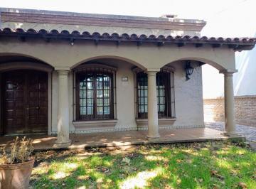 Casa de 7 ambientes, Morón · Excelente Propiedad 760 m² Lote Moron